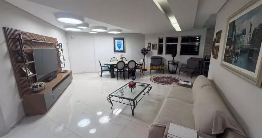OPORTUNIDADE - APARTAMENTO DE 170M&#178; DISPON&#205;VEL PARA VENDA NOS AFLITOS