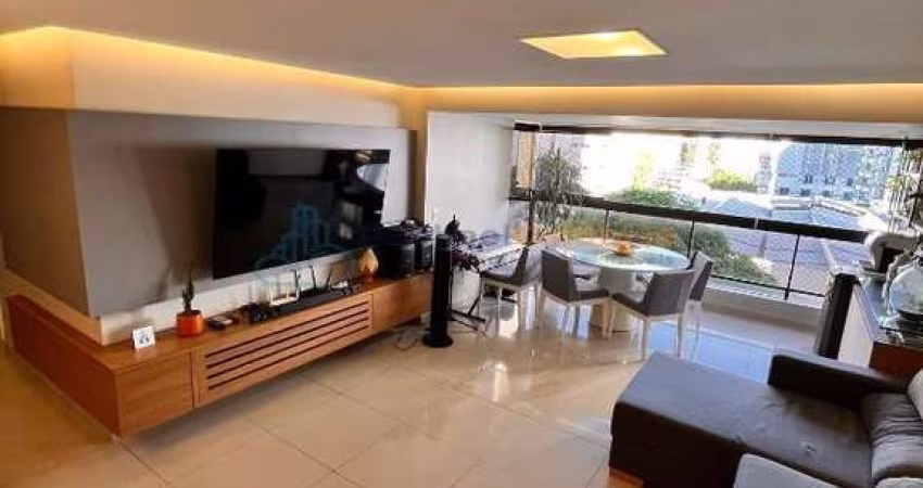 LINDO E ESPA&#199;OSO APARAMENTO DE 141M&#178; DISPON&#205;VEL PARA VENDA