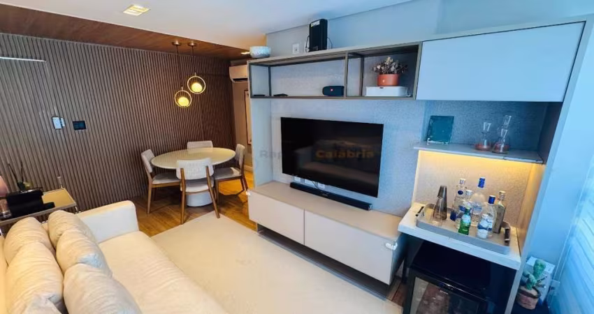 BEL&#205;SSIMO APARTAMENTO REFORMADO E COM M&#211;VEIS PLANEJADOS NO BAIRRO DA TORRE