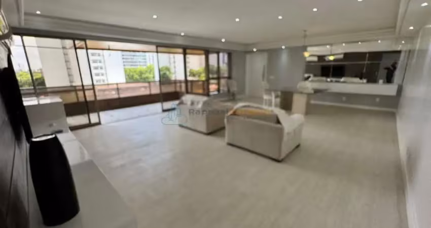 Lindo e charmoso apartamento de 208m² no bairro das graças