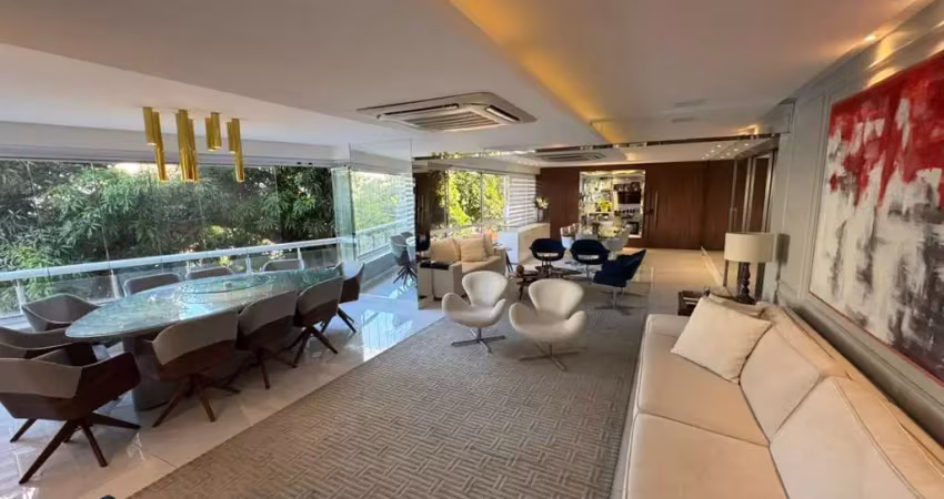 Apartamento alto padrão, totalmente reformado, disponível para venda no bairro de casa forte