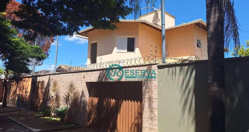 Casa em Lagoa Santa, com 3 dormitórios, 257 m² - venda por R$ 990.000 ou aluguel por R$ 6.095/mês - Joá - Lagoa Santa/MG