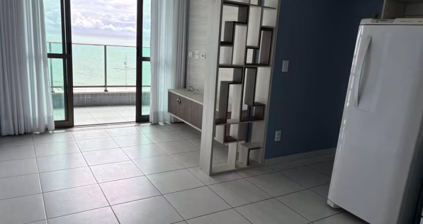 Apartamento 02 quartos (1 suíe), beira mar de Boa Viagem, lazer, vaga coberta