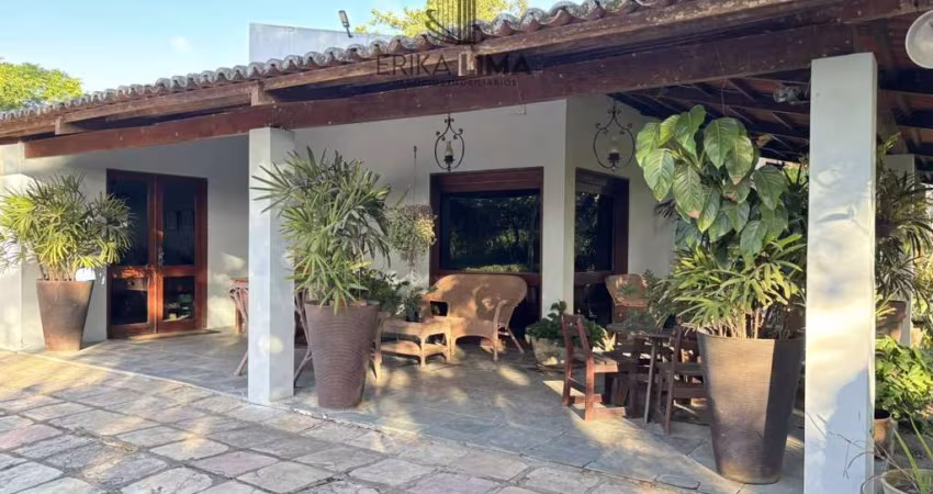 Casa 03 quartos com super área de lazer, 06 vagas
