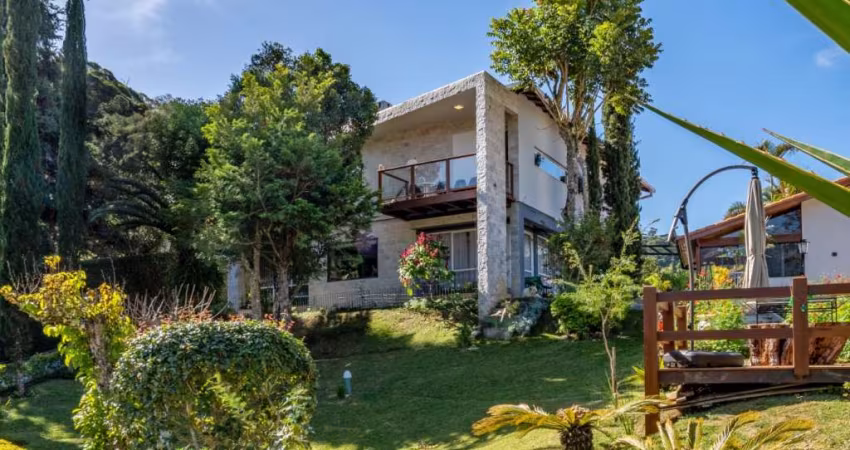 Casa com 3 quartos no Golfe, Teresópolis.