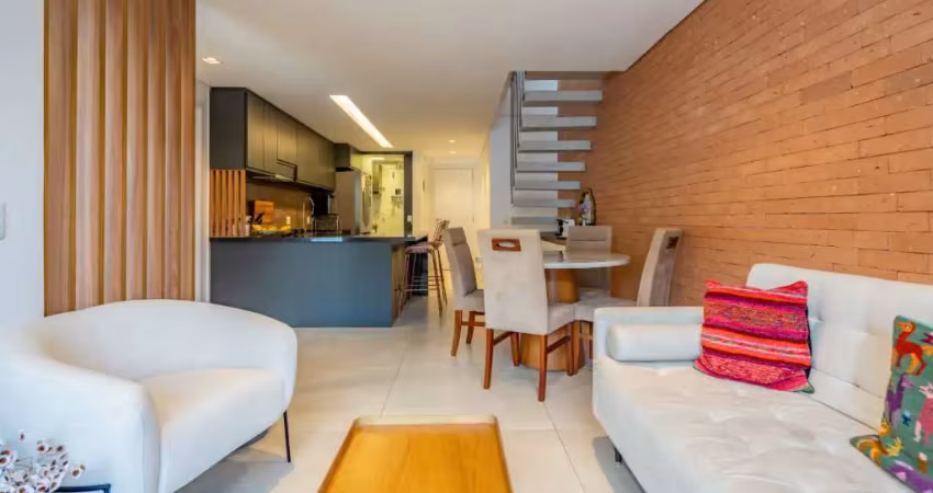 Cobertura com 3 quartos em Corrêas, Petrópolis.