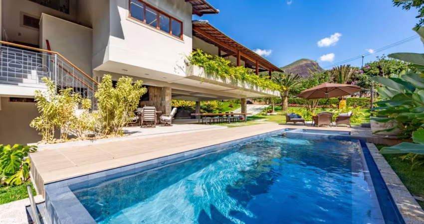 Casa com 5 quartos em Quebra Frascos, Teresópolis.