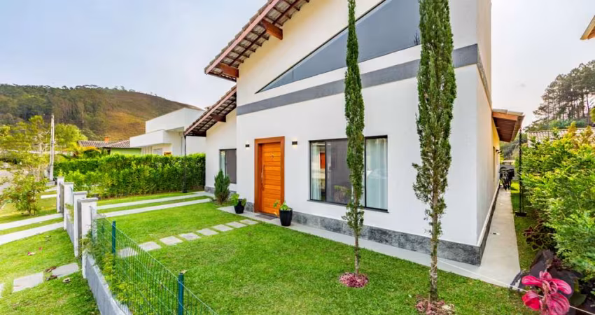 Casa linear com 3 quartos em Vargem Grande, Teresópolis
