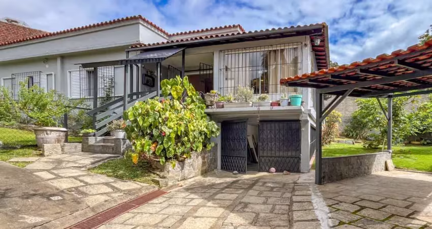 Casa de 3 quartos no bairro do golf, teresópolis -rj.
