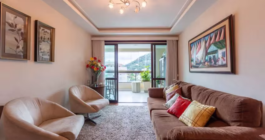 Cobertura duplex com 3 quartos no Alto, em Teresópolis.