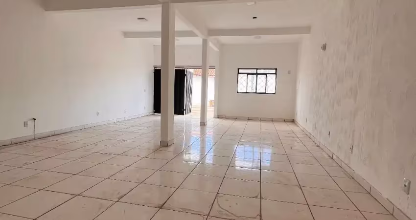 Casa comercial com 4 salas à venda no Jardim Primeiro de Março, Cuiabá 