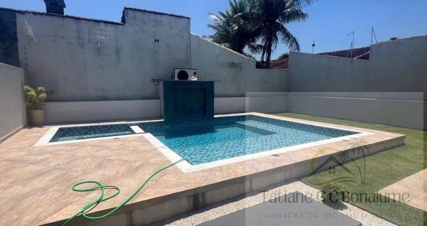 Casa para Venda em Itanhaém, Vila Tupy, 3 dormitórios, 1 suíte, 3 banheiros, 5 vagas