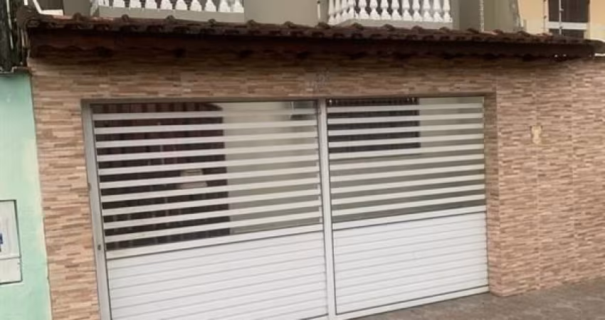 Linda casa localizada no bairro Vila São Paulo