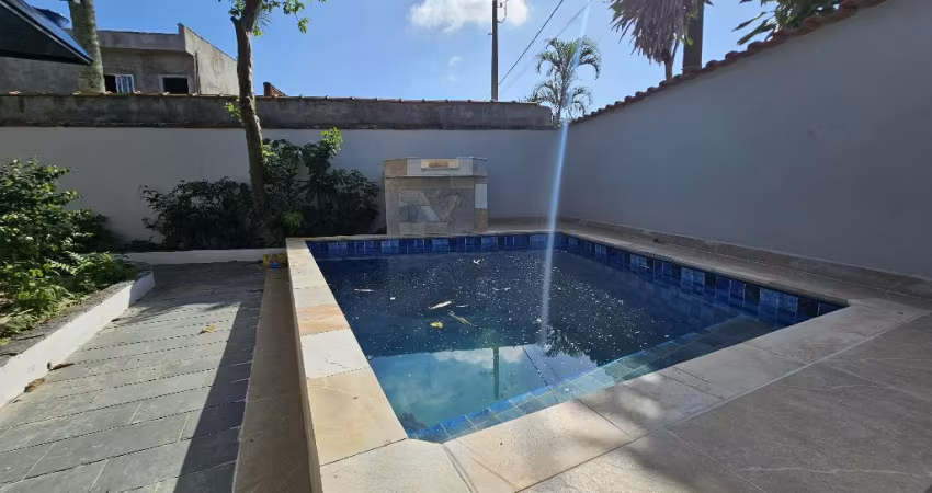Casa para Venda no bairro Balneário Agenor de Campos, localizado na cidade de Mongaguá / SP.