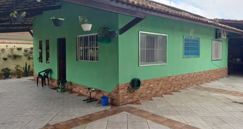Casa para Venda no bairro Jamaica (Praia), localizado na cidade de Itanhaém / SP.