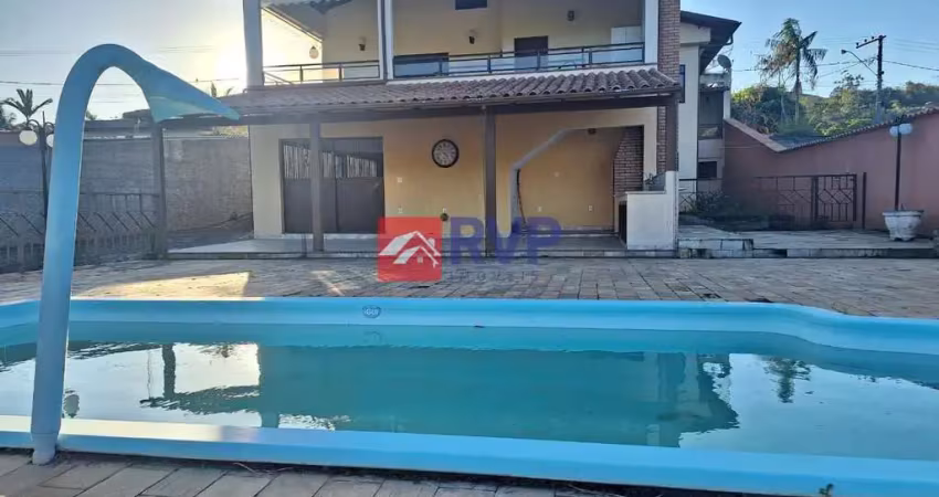 Chácara / sítio com 3 quartos à venda na Otávio Alves Ferreira, 4, Jardim L Ermitage, Juiz de Fora