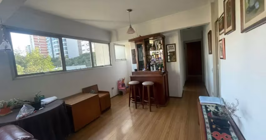 Espaçoso apartamento vintage 122m² em perdizes, oportunidade para novo layout