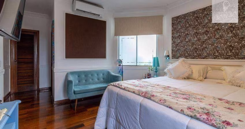 Casa de Esquina em Alphaville com 6 dormitórios à venda, 600 m² por R$ 3.800.000 - Alphaville -SP