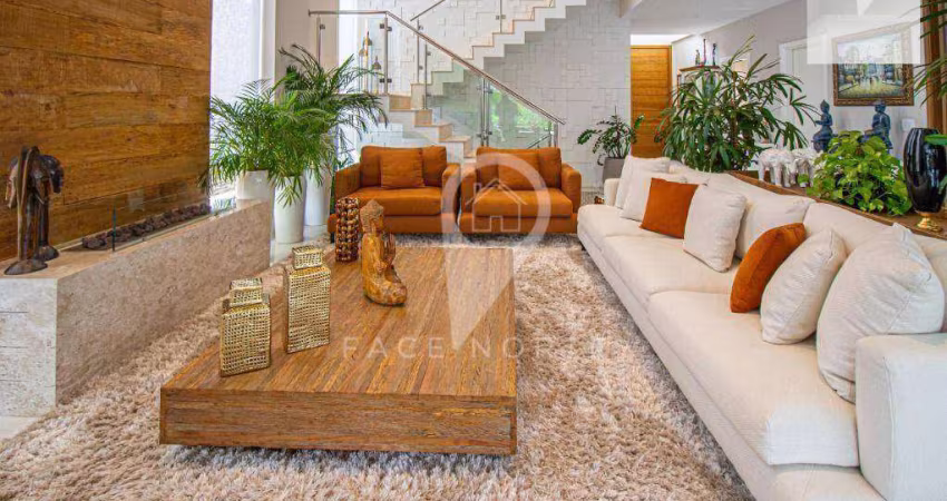Casa  em Alphaville Mobiliada, 4 Suítes,  493 Mts de AC, Fino Acabamento!