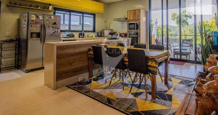 Casa em Alphaville com 4 dormitórios à venda, Vista Para Mata