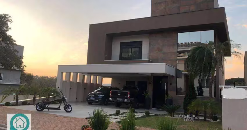 Casa de alto padrão em excelente condomínio junto à natureza!  piscina c/ borda infinita c/ vista para mata! estuda-se permuta!