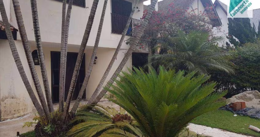 Casa em Alphaville ideal para Retrofit! Casa C/ 400 Mts, 4 Suítes, Piscina e Sauna!