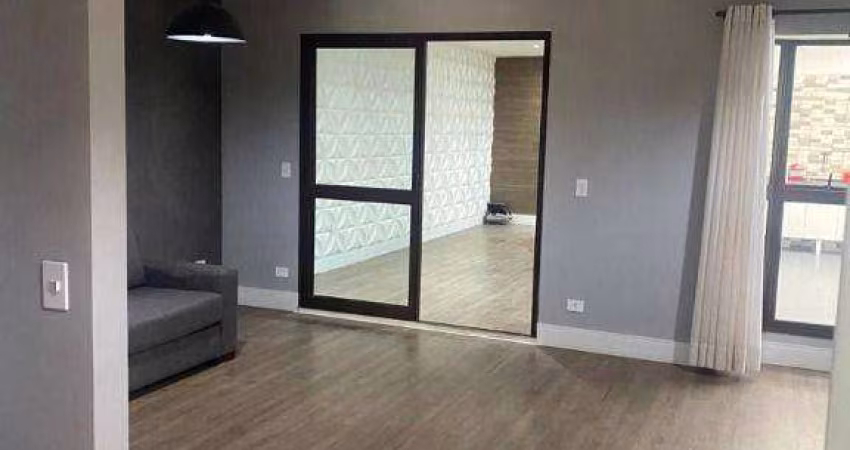 Casa em Alphaville com 3 dormitórios à venda, 160 m² por R$ 1.700.000 - Alphaville - SP