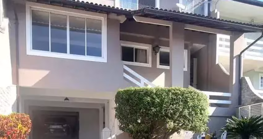 Casa de condomínio com 4 quartos à venda, 409m² - anil