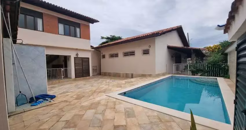 Casa de condomínio com 3 quartos à venda, 300m² - anil