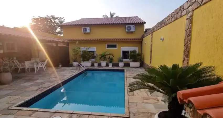 Casa de condomínio com 3 quartos à venda, 300m² - anil