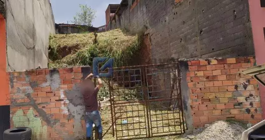 Terreno à venda na MARIO QUINTANA, R, Jardim Cruzeiro, Mauá