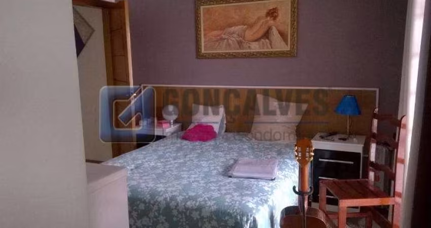 Casa com 3 quartos à venda na SENADOR MATHIAS OLIMPIO DE MELLO, R, Santa Terezinha, São Bernardo do Campo