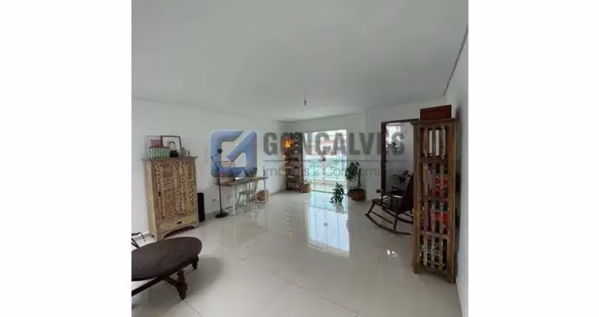 Casa com 4 quartos à venda na MARACAS, R, Vila Pinheirinho, Santo André