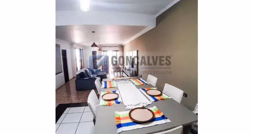 Casa com 3 quartos à venda na SUICA, R, Parque das Nações, Santo André