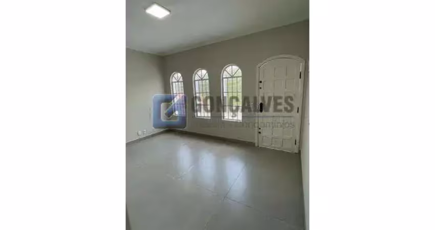 Casa à venda no bairro jardim independência em são bernardo do campo com 151m² e 2 dormitórios.