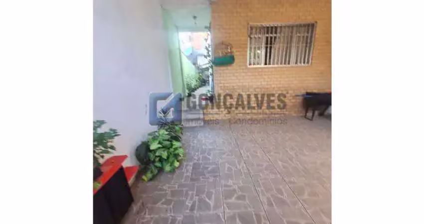 Casa com 3 quartos à venda na VITORIA REGIA, R, Jardim Ipê, São Bernardo do Campo