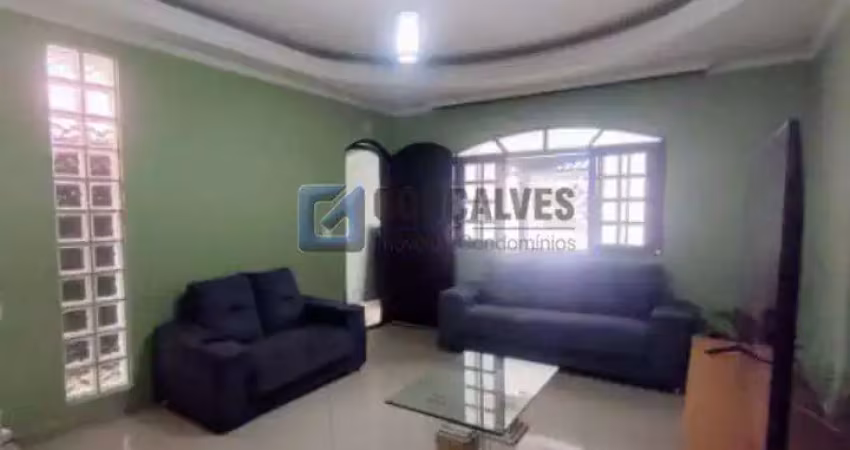 Casa com 3 quartos à venda na DO PEDROSO, EST, Jardim Santo André, Santo André