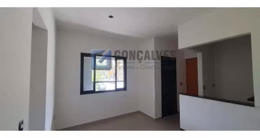 Apartamento com 2 quartos à venda na ANTONIO BRAGA, AL, Parque São Vicente, Mauá