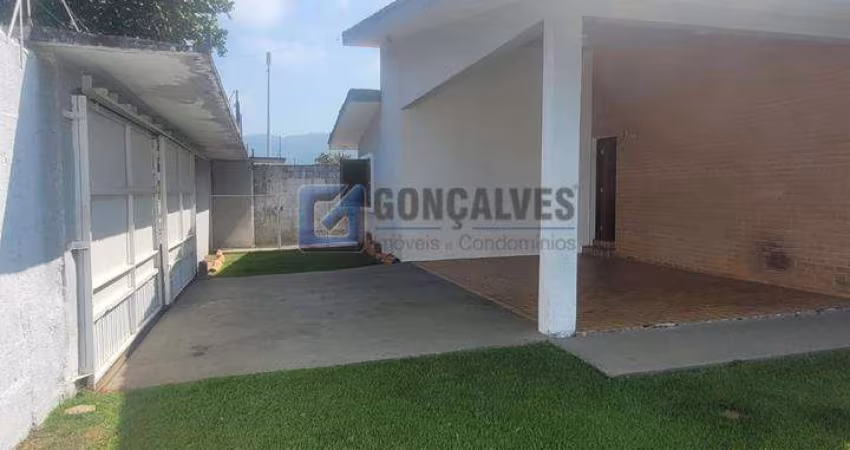 Casa com 4 quartos à venda na SALVINO DE SOUZA BARRETO, R, Jardim Santa Terezinha, Itanhaém