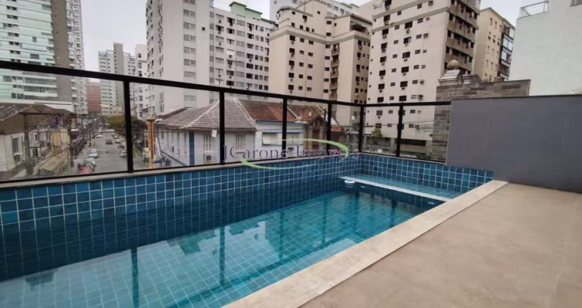 Venda de Casa sobreposta alta Duplex, com 3 suítes na Quadra da Praia do Embaré em Santos / SP