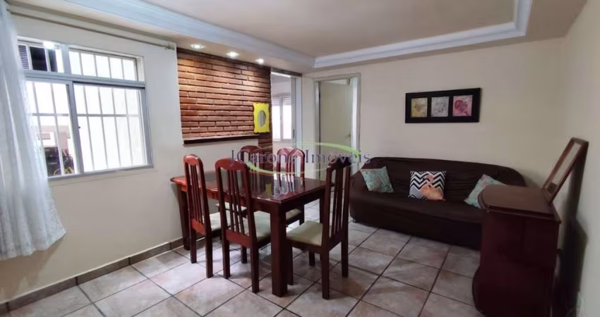 Venda de apartamento mobiliado a 1 quadra da Praia na Pompéia em Santos / SP