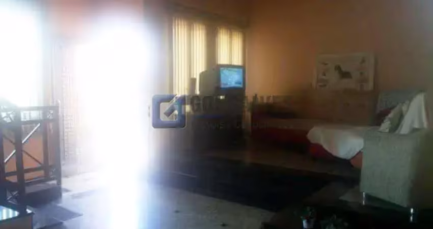 Casa com 3 quartos à venda na JAVAES, R, Vila Eldízia, Santo André