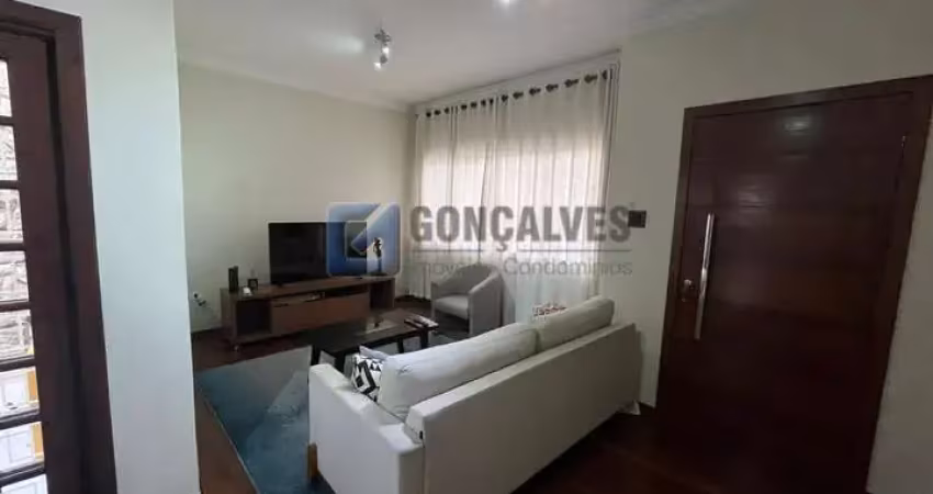 Sobrado com 256m² no bairro santa maria  em são caetano do sul