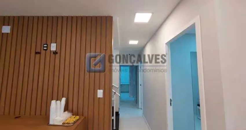 Casa comercial com 1 sala para alugar na CONTINENTAL, R, Vila Marlene, São Bernardo do Campo