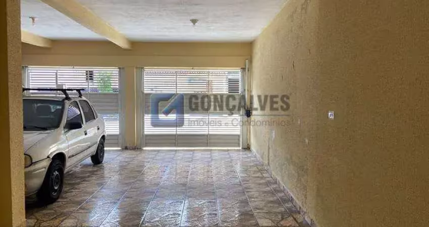 Casa com 2 quartos para alugar na JAIME ATILIO CAVINATO, R, Baeta Neves, São Bernardo do Campo