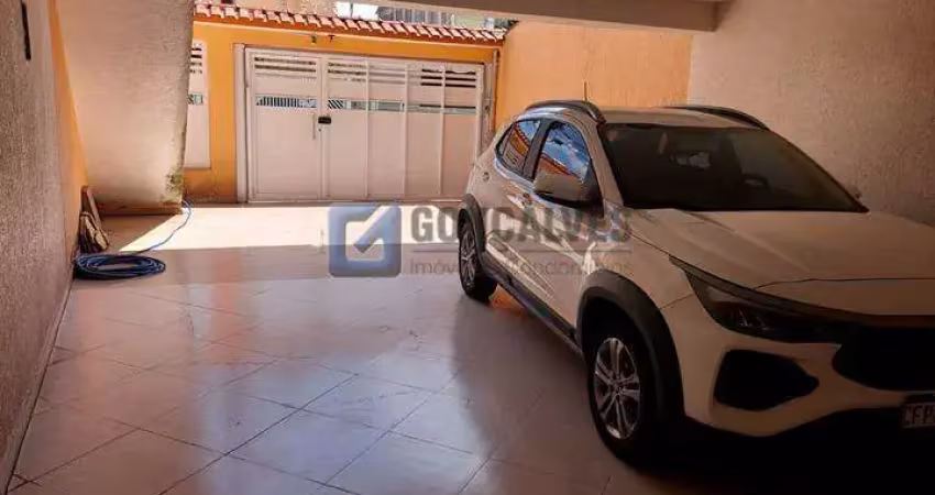 Casa com 3 quartos à venda na VIRGILIO MIRAGLIA, R, Nova Petrópolis, São Bernardo do Campo