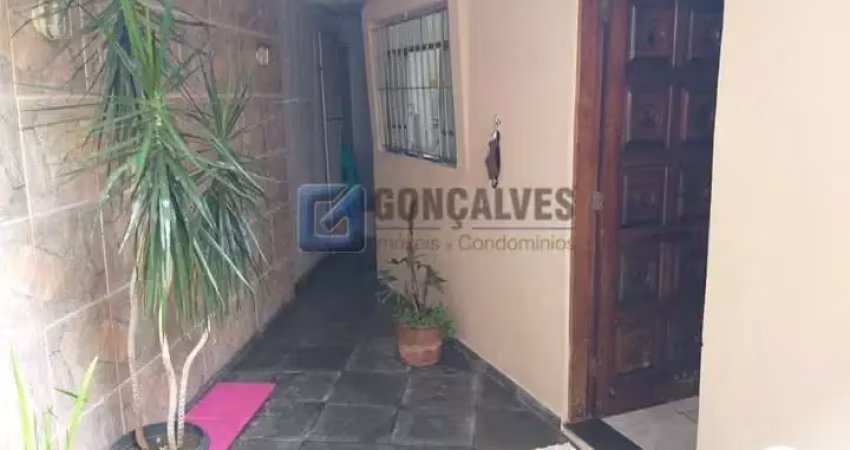 Casa com 3 quartos para alugar na VIRGILIO DI CICCO, R, Vila Palmares, Santo André