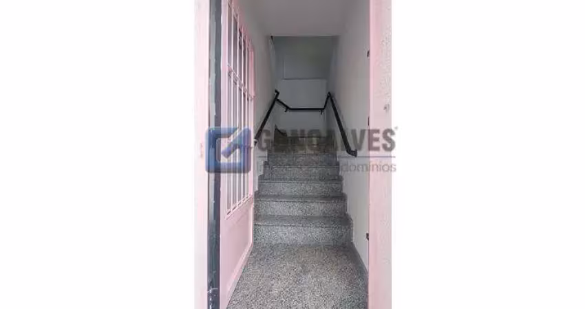 Sala comercial com 4 salas para alugar na DOUTOR CESARIO MOTA, R, Centro, Santo André