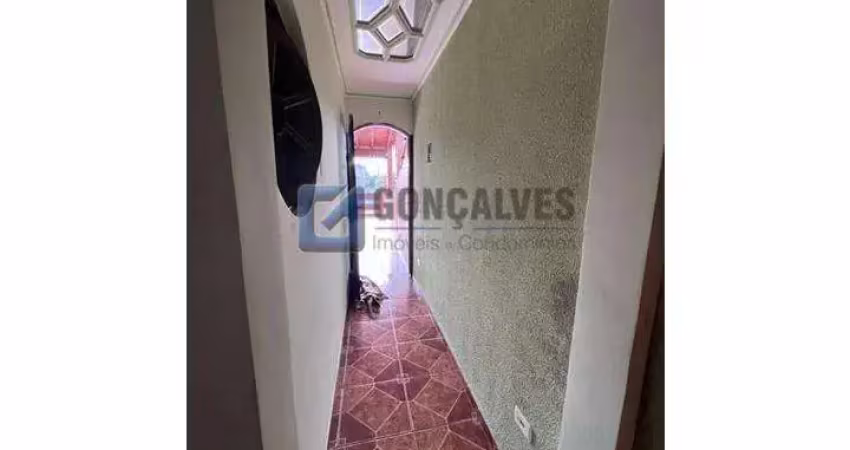 Casa com 3 quartos para alugar na FERNANDO PESSOA, R, Parque Marajoara, Santo André