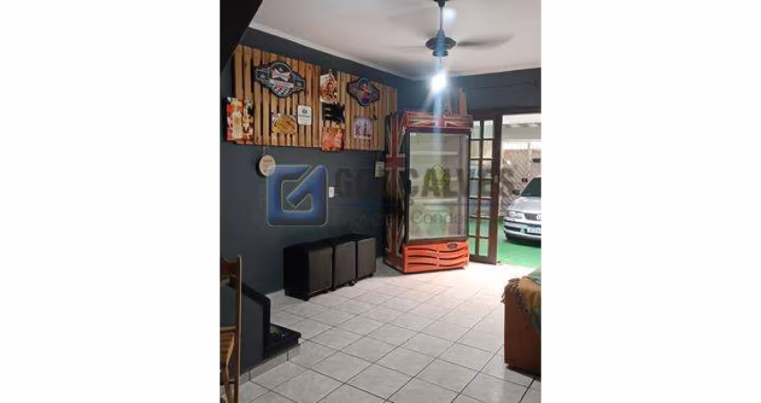 Casa com 2 quartos para alugar na CAUCASO, R, Parque Novo Oratório, Santo André